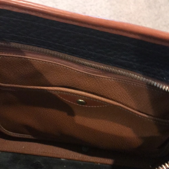 Dooney  Burke - Picture 11 of 16